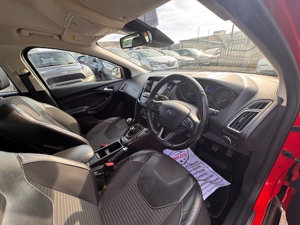 Used Ford Focus 2017 for sale - 74844816: Photo 15