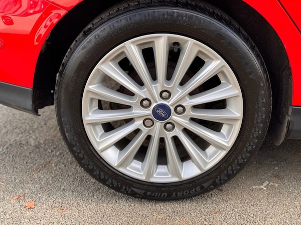 Used Ford Focus 2017 for sale - 74844816: Photo 9