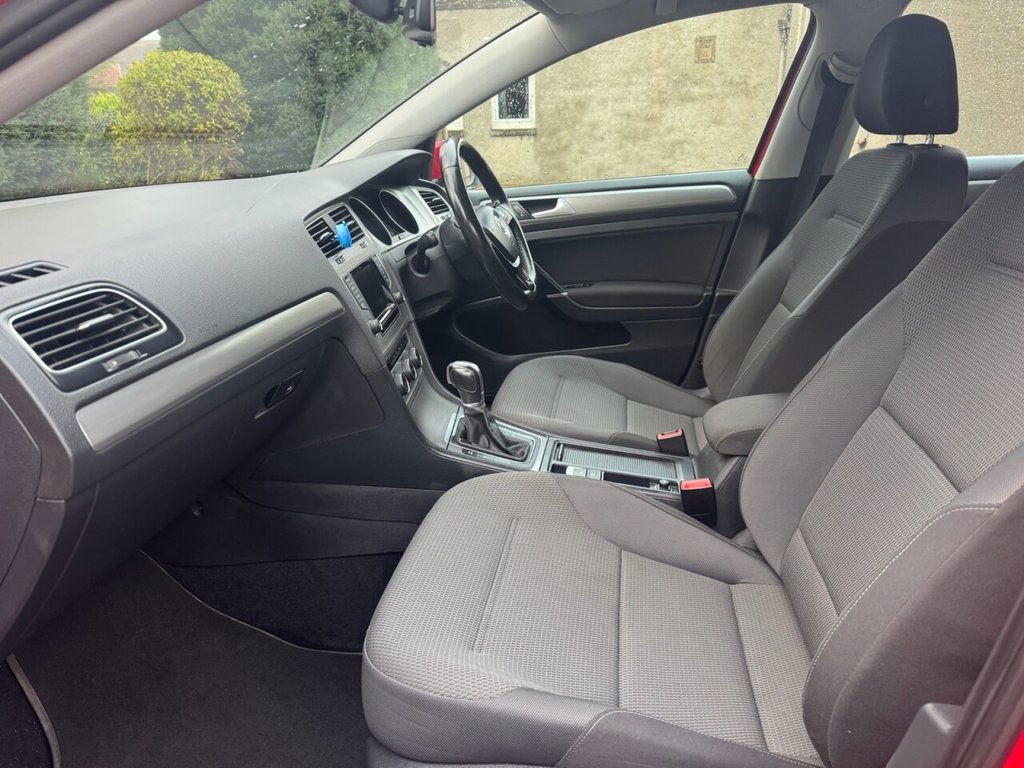 Used Volkswagen Golf 2014 for sale - 76820538: Photo 9