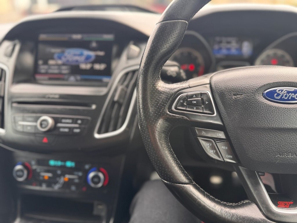 Used Ford Focus 2016 for sale - 76840980: Photo 26