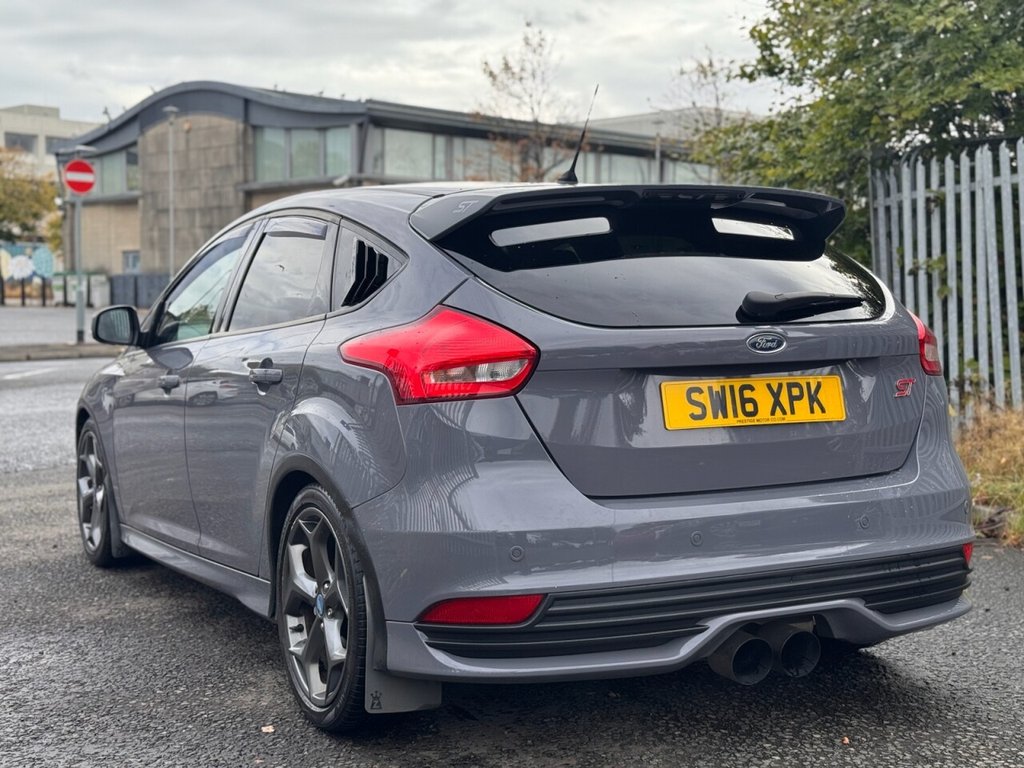 Used Ford Focus 2016 for sale - 76840980: Photo 5