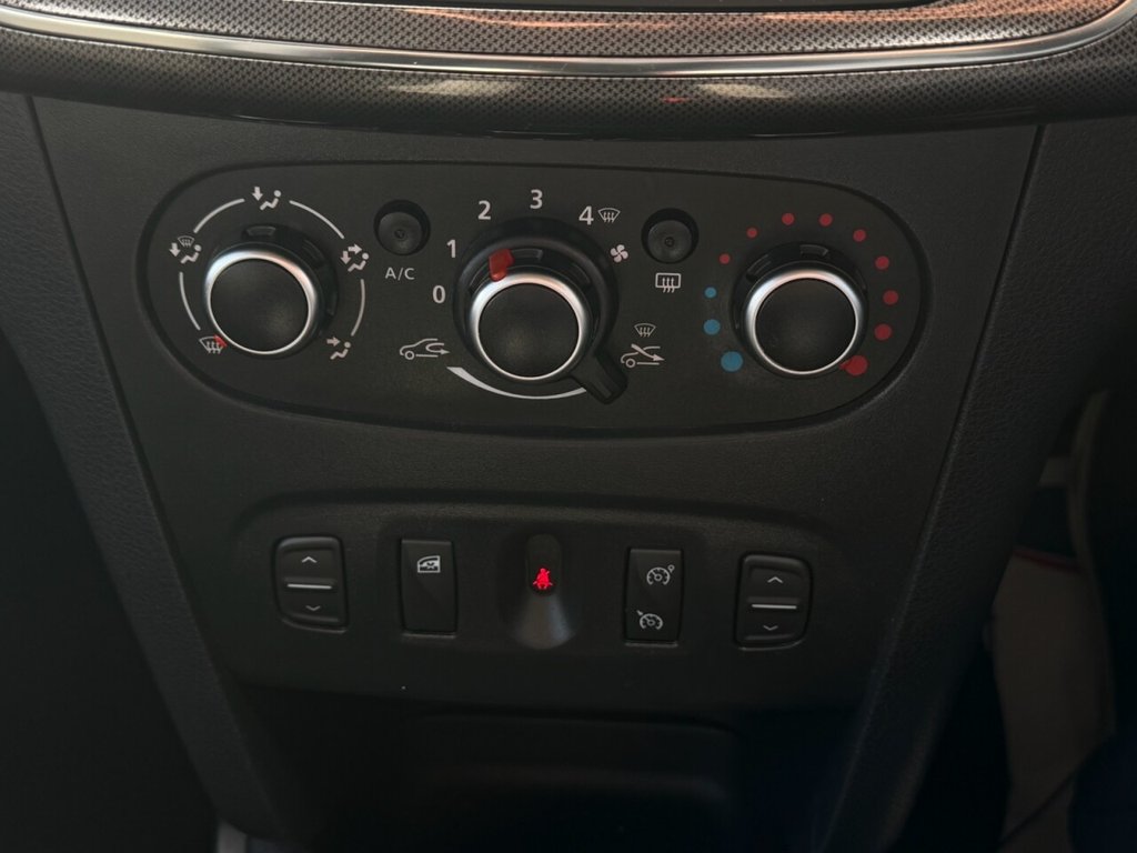 Used Dacia Sandero Stepway 2017 for sale - 77835135: Photo 13