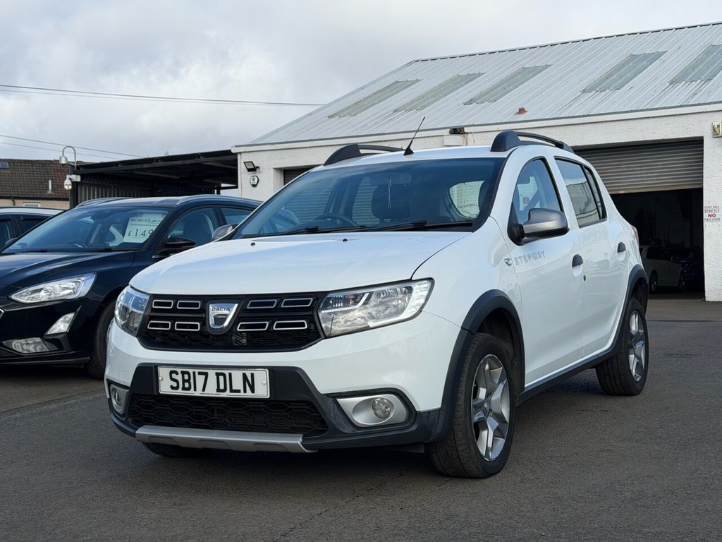 Used Dacia Sandero Stepway 2017 for sale - 77835135: Photo 3
