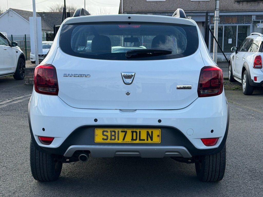 Used Dacia Sandero Stepway 2017 for sale - 77835135: Photo 6