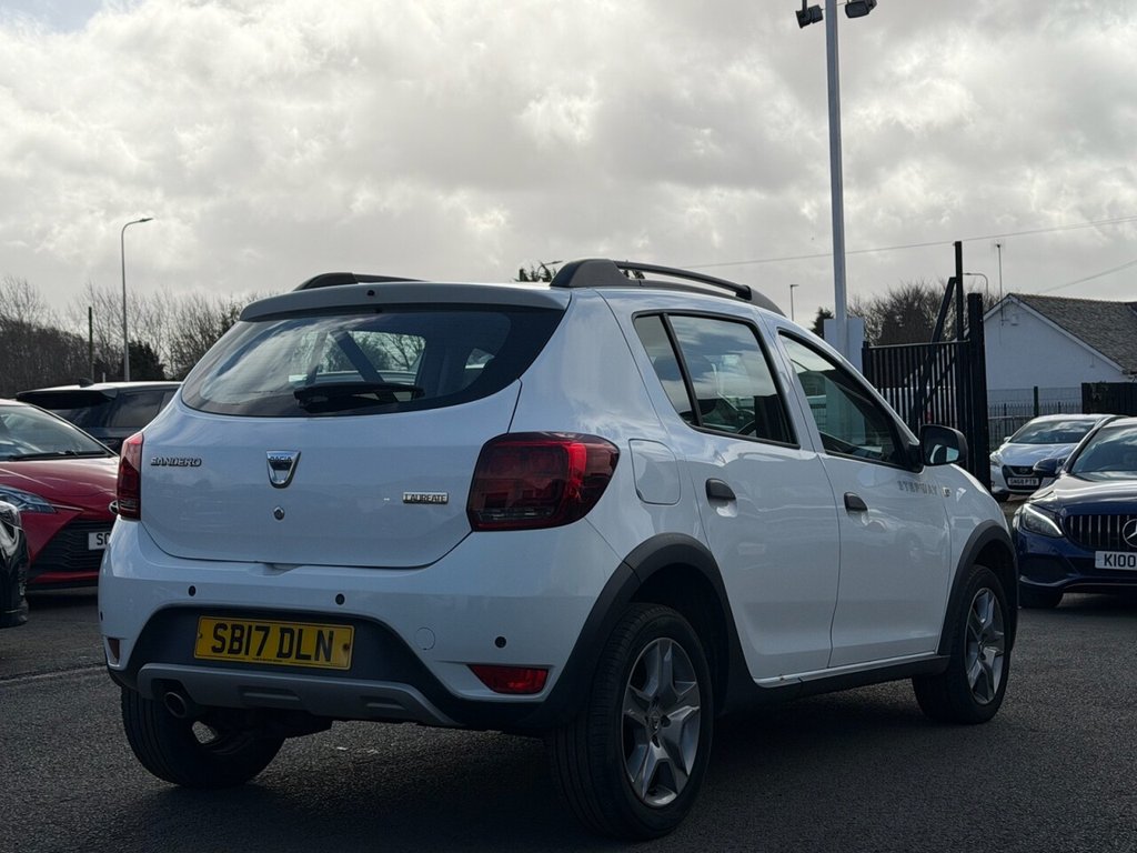 Used Dacia Sandero Stepway 2017 for sale - 77835135: Photo 7