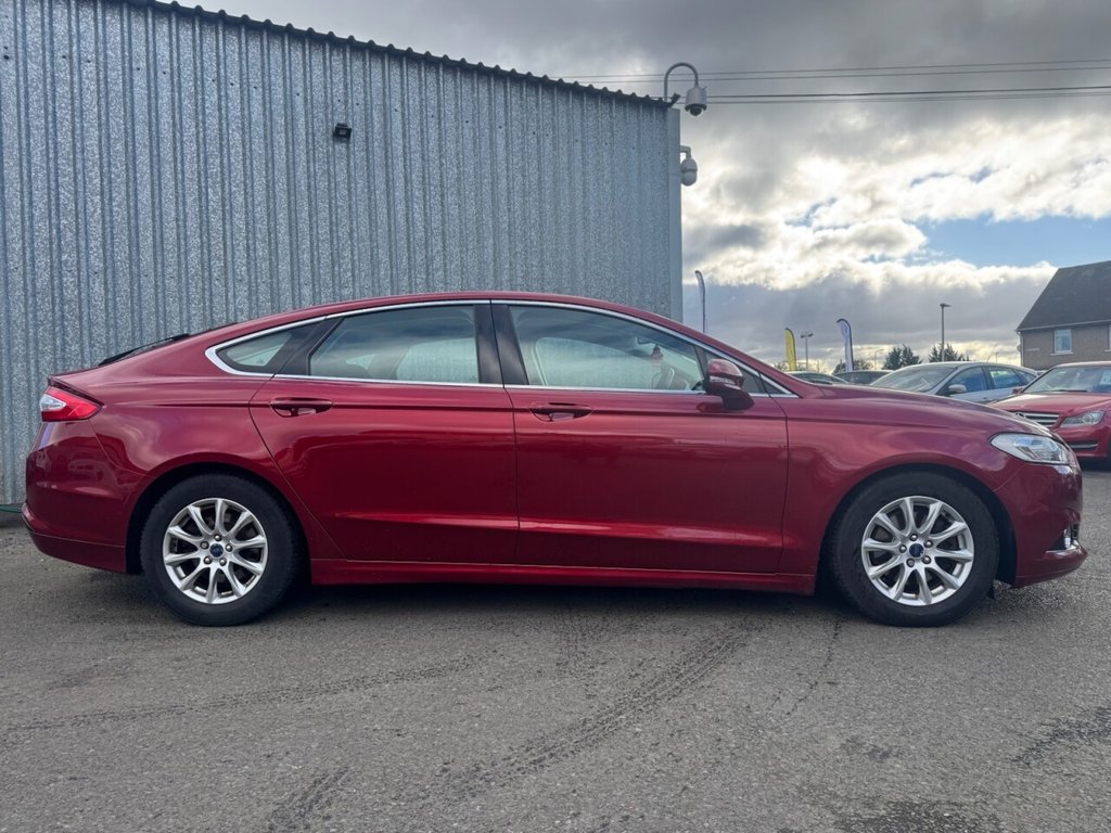 Used Ford Mondeo 2015 for sale - 76375980: Photo 2