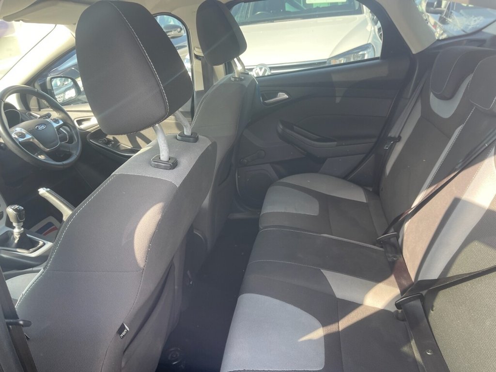 Used Ford Focus 2013 for sale - 76439235: Photo 9