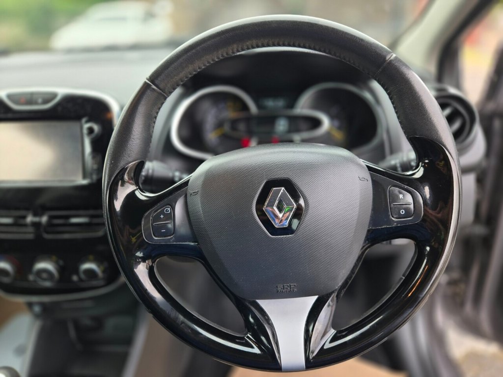 Used Renault Clio 2015 for sale - 77936464: Photo 12