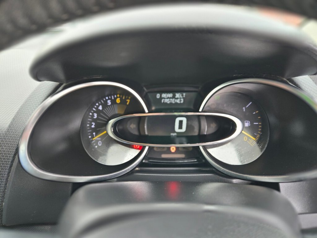 Used Renault Clio 2015 for sale - 77936464: Photo 13