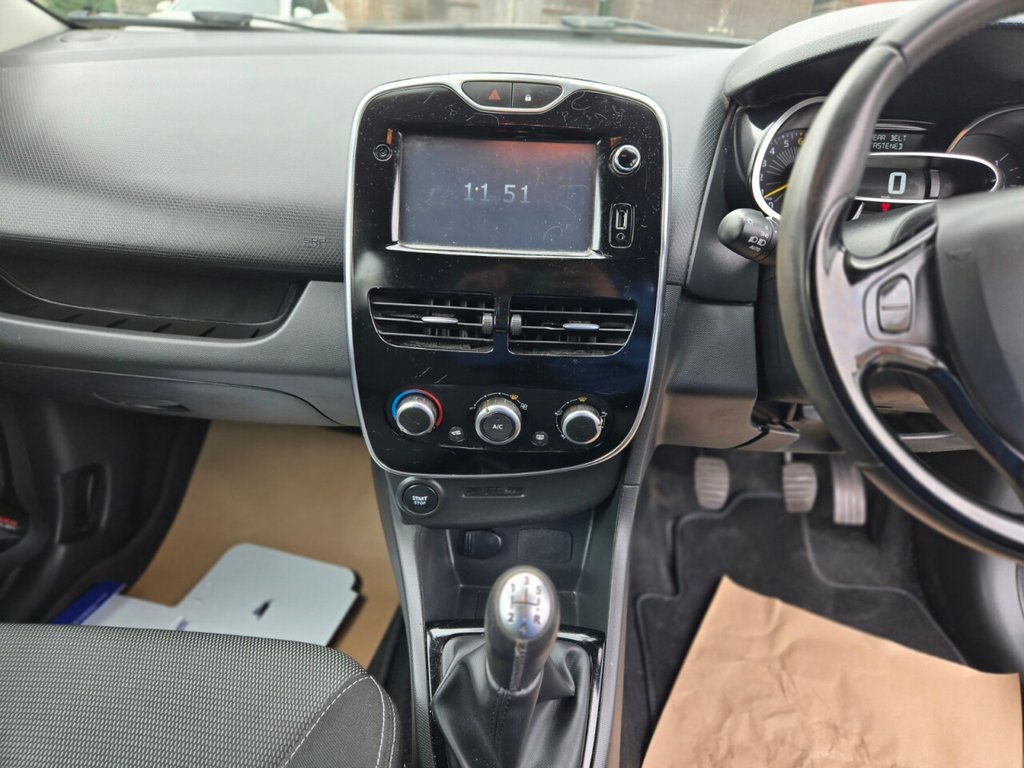 Used Renault Clio 2015 for sale - 77936464: Photo 14