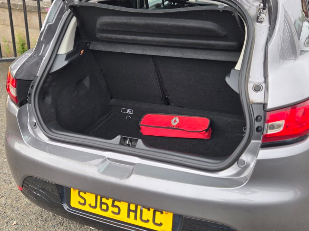 Used Renault Clio 2015 for sale - 77936464: Photo 9