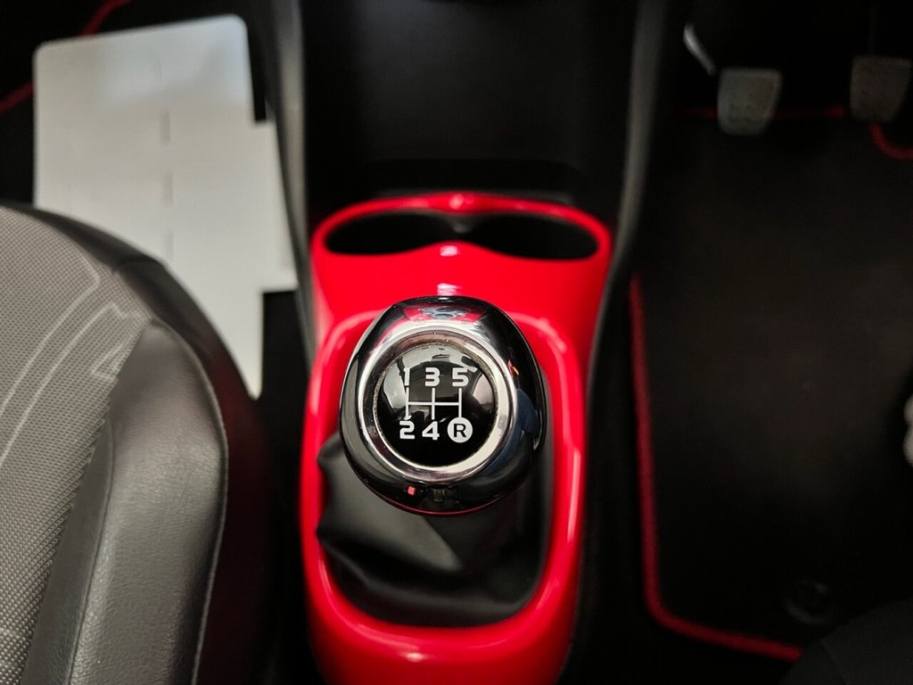 Used Toyota AYGO 2016 for sale - 76105510: Photo 14