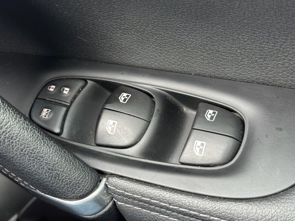 Used Nissan Qashqai 2018 for sale - 77319657: Photo 22