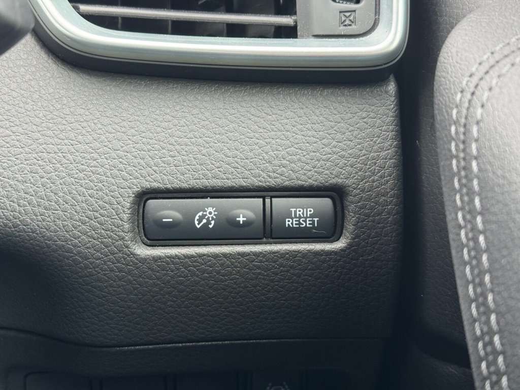 Used Nissan Qashqai 2018 for sale - 77319657: Photo 24