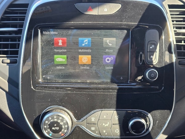 Used Renault Captur 2018 for sale - 75682631: Photo 18