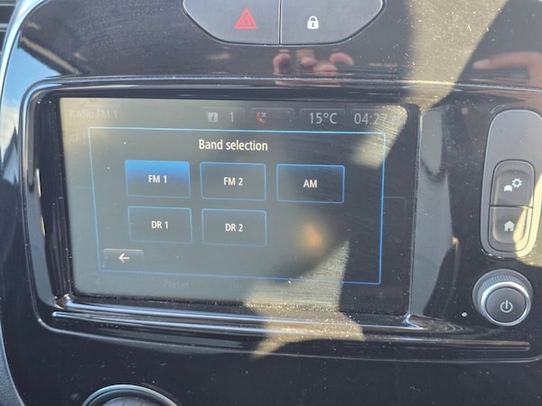 Used Renault Captur 2018 for sale - 75682631: Photo 19