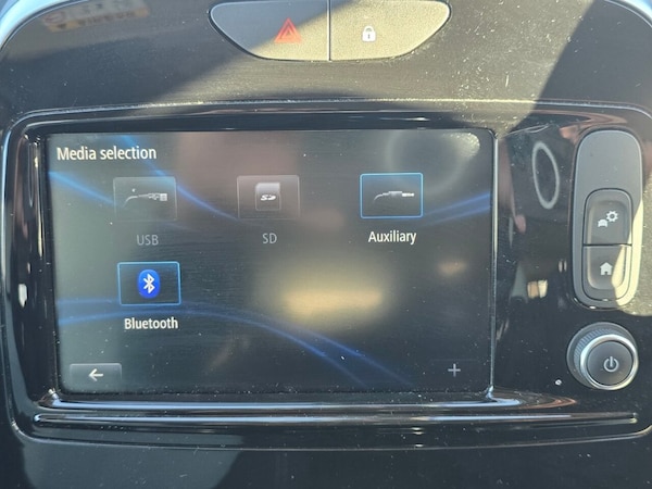Used Renault Captur 2018 for sale - 75682631: Photo 20