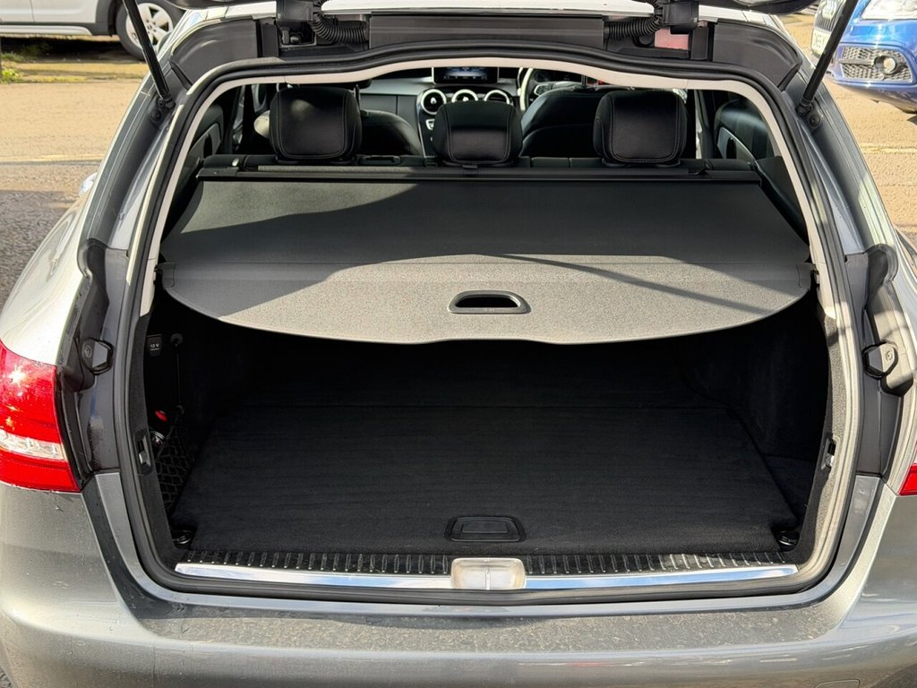 Used Mercedes-Benz C Class 2017 for sale - 77952553: Photo 8