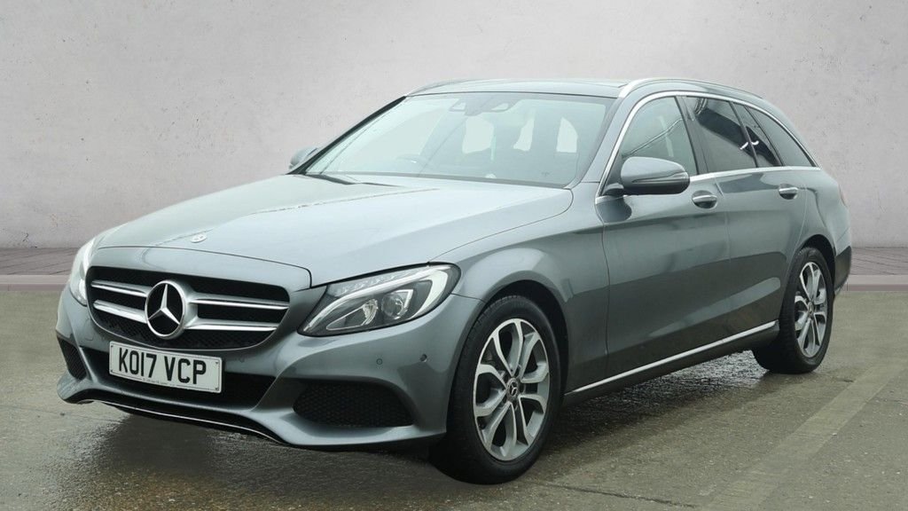 Used Mercedes-Benz C Class 2017 for sale - 77632130: Photo 2