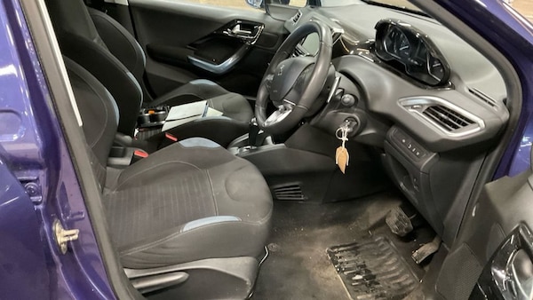 Used Peugeot 208 2012 for sale - 73888930: Photo 11