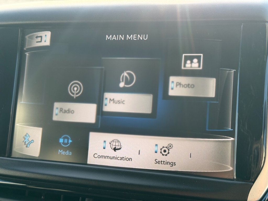 Used Peugeot 208 2012 for sale - 73888930: Photo 18