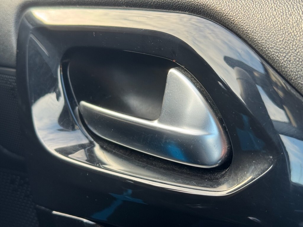 Used Peugeot 208 2012 for sale - 73888930: Photo 24