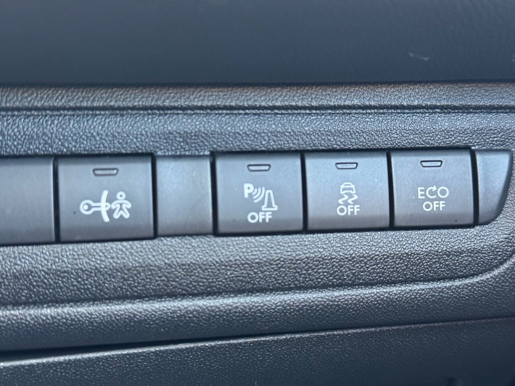 Used Peugeot 208 2012 for sale - 73888930: Photo 25