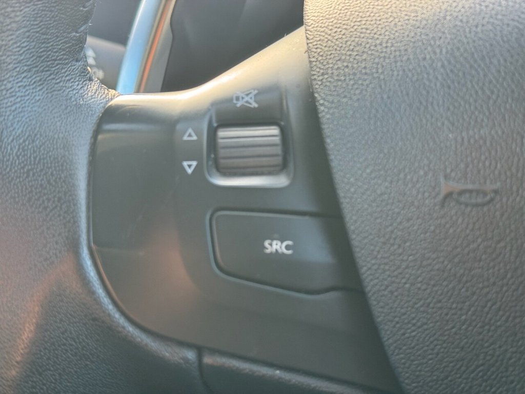 Used Peugeot 208 2012 for sale - 73888930: Photo 28