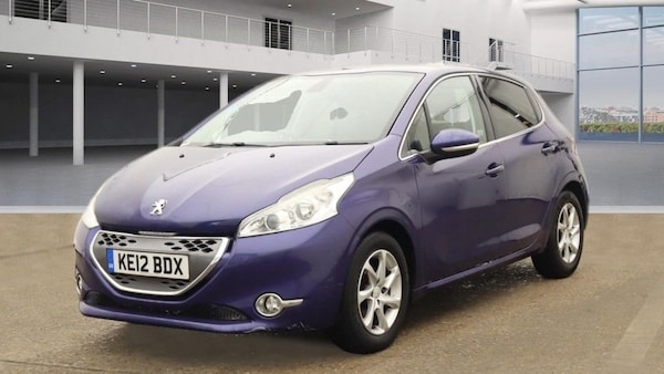 Used Peugeot 208 2012 for sale - 73888930: Photo 6