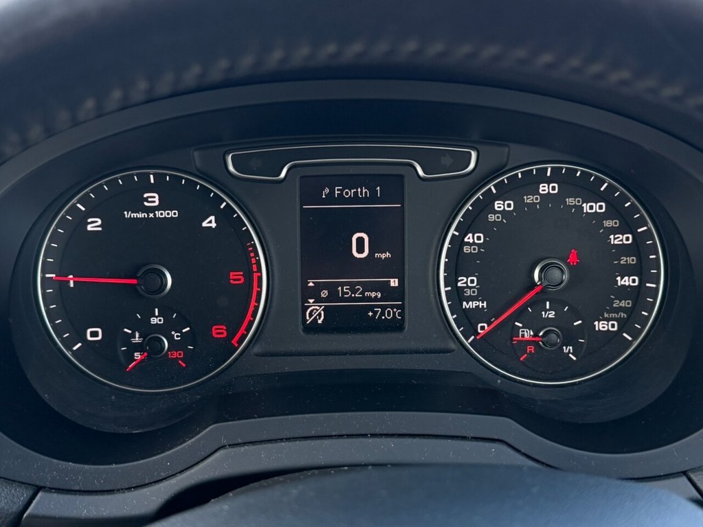 Used Audi Q3 2013 for sale - 77820670: Photo 14