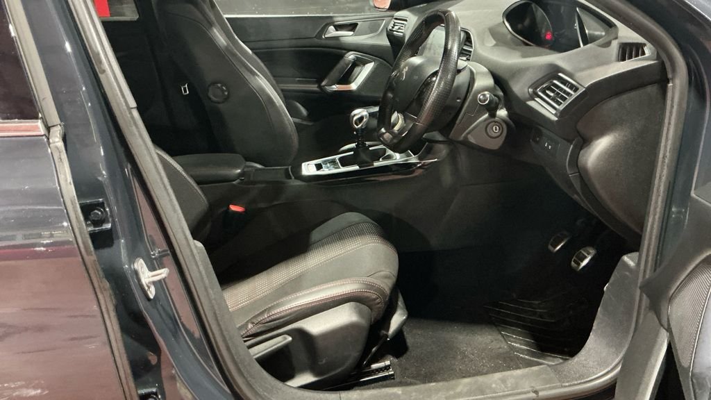 Used Peugeot 308 2017 for sale - 77546816: Photo 10