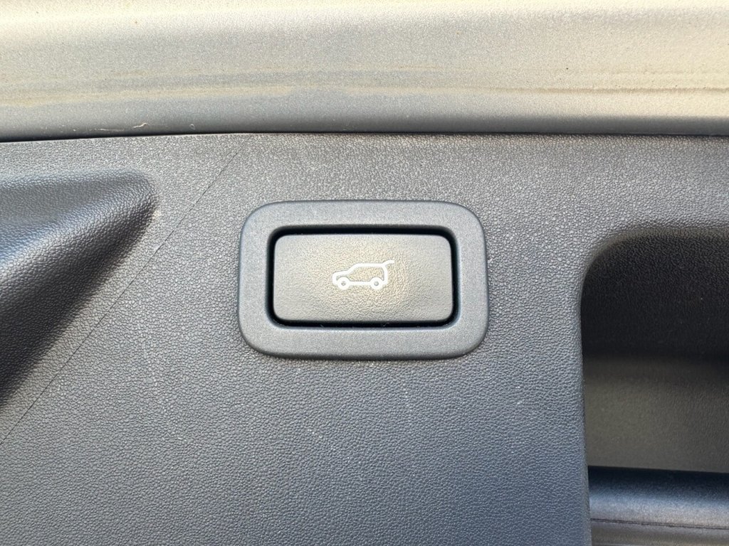 Used Land Rover Discovery Sport 2015 for sale - 76080660: Photo 13