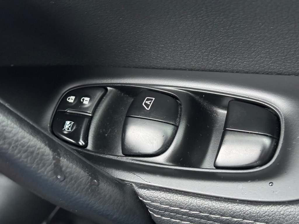 Used Nissan Qashqai 2016 for sale - 77014335: Photo 32