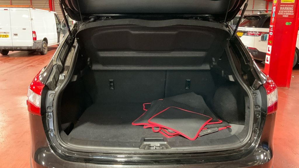 Used Nissan Qashqai 2016 for sale - 77014335: Photo 7