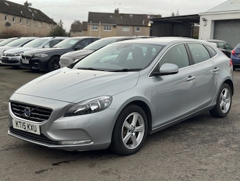 Used Volvo V40 2015 for sale - 76760704: Photo