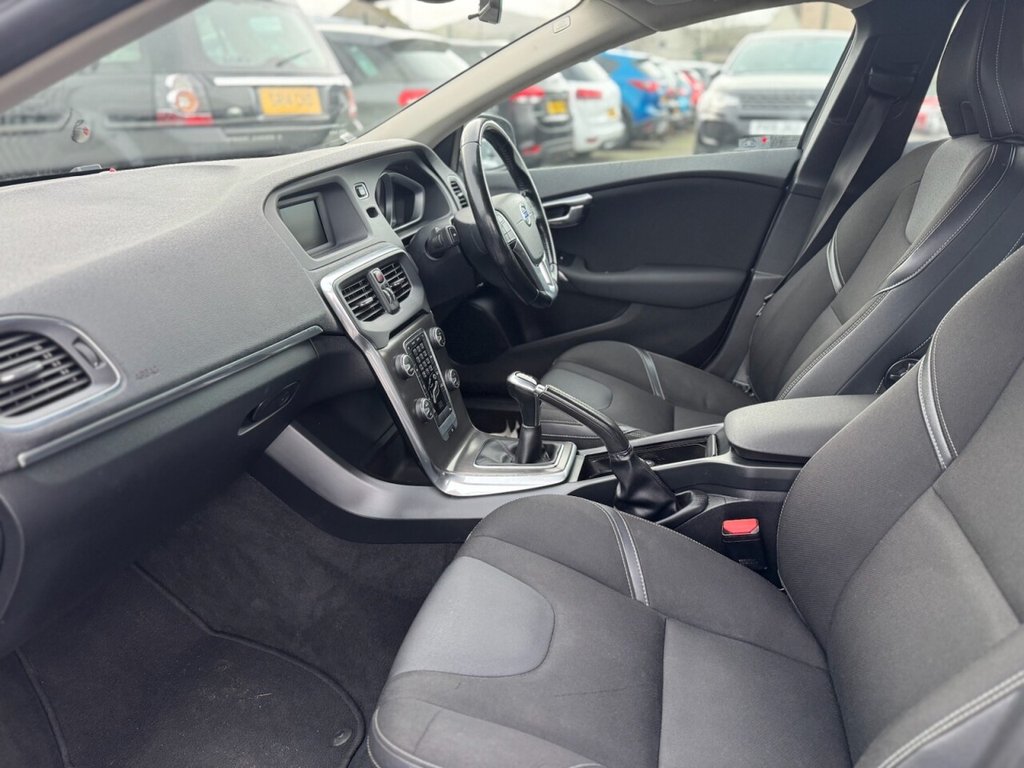 Used Volvo V40 2015 for sale - 76760704: Photo 9