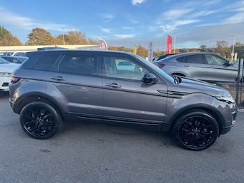 Used Land Rover Range Rover Evoque 2016 for sale - 76570032: Photo