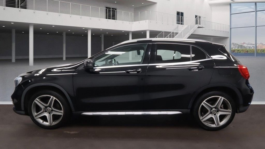 Used Mercedes-Benz GLA 2017 for sale - 77507103: Photo 11