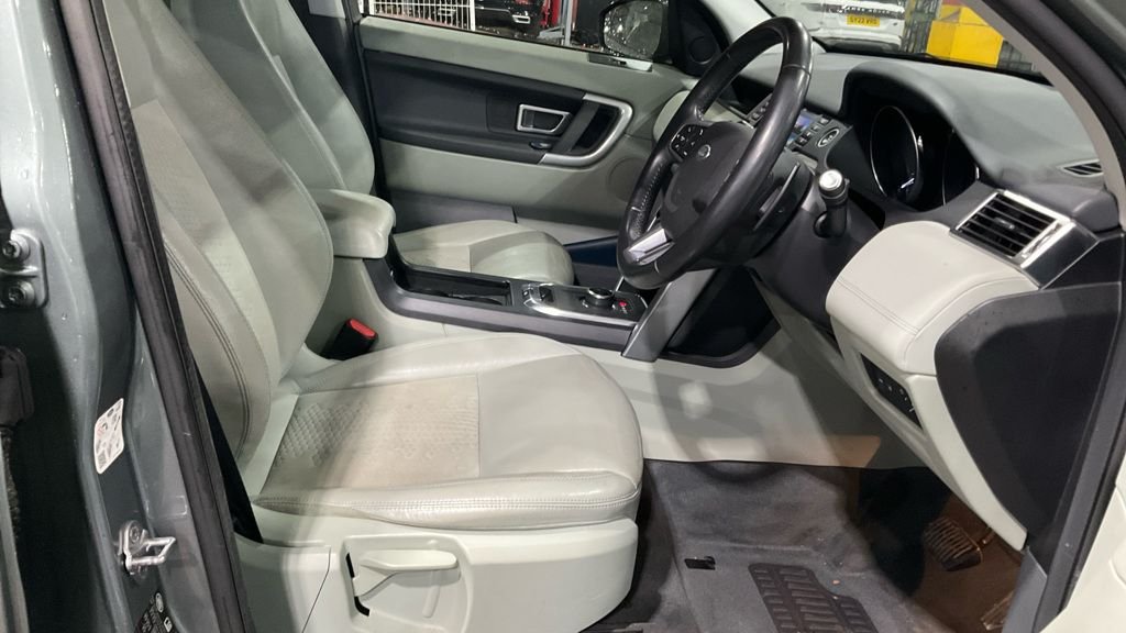 Used Land Rover Discovery Sport 2018 for sale - 77546754: Photo 9