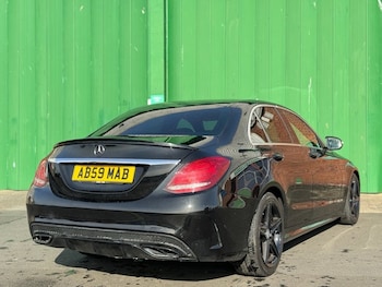 Used Mercedes-Benz C Class 2014 for sale - 77007332: Photo