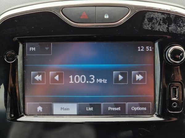 Used Renault Clio 2014 for sale - 74404650: Photo 22