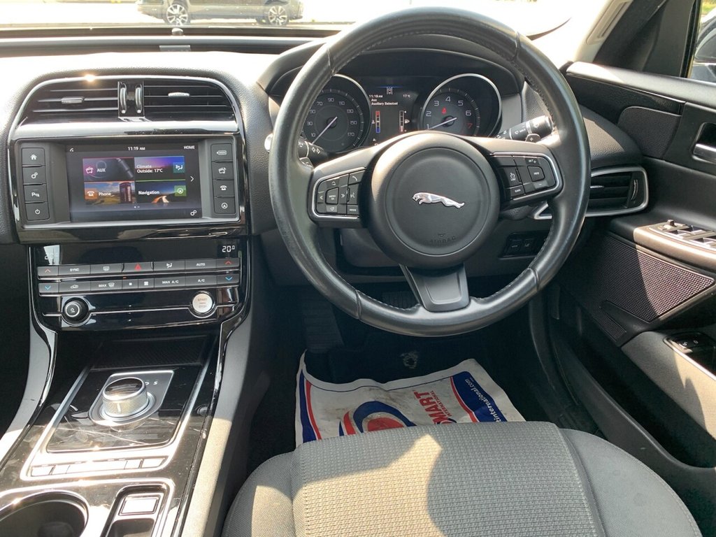 Used Jaguar XE 2015 for sale - 77520674: Photo 13