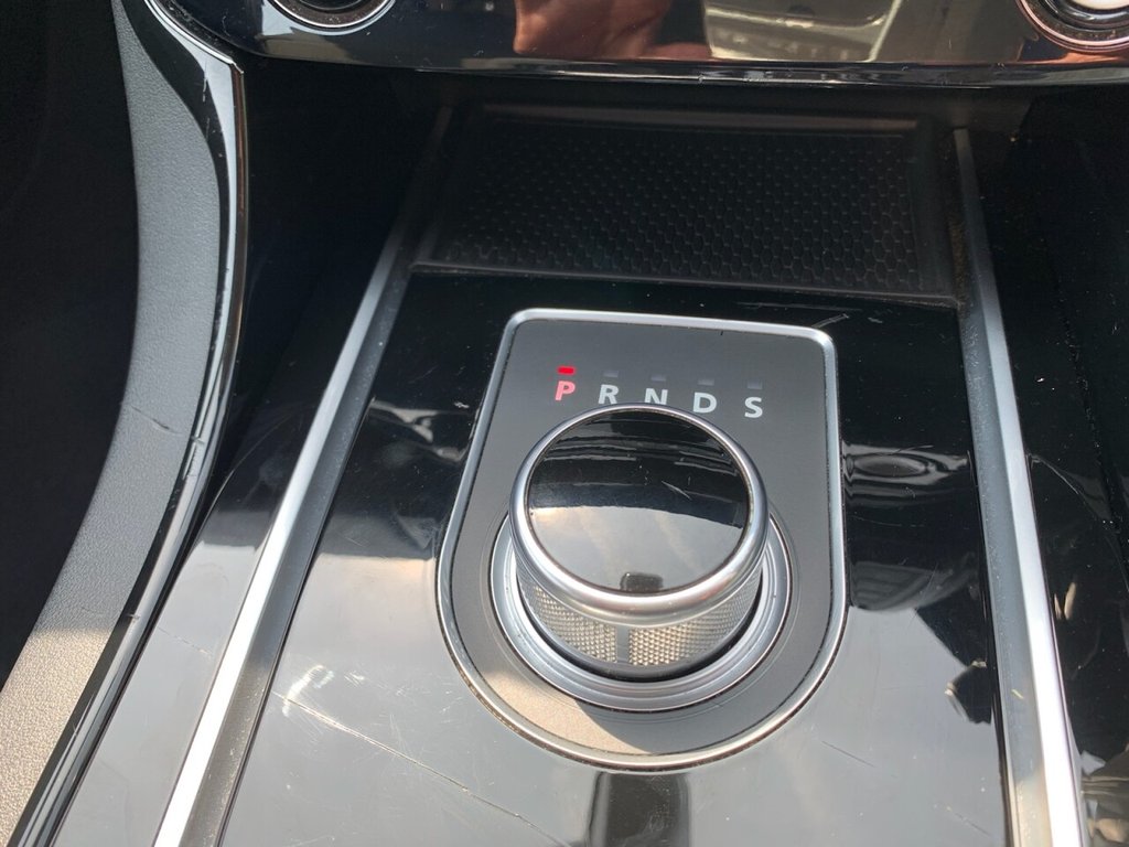 Used Jaguar XE 2015 for sale - 77520674: Photo 22