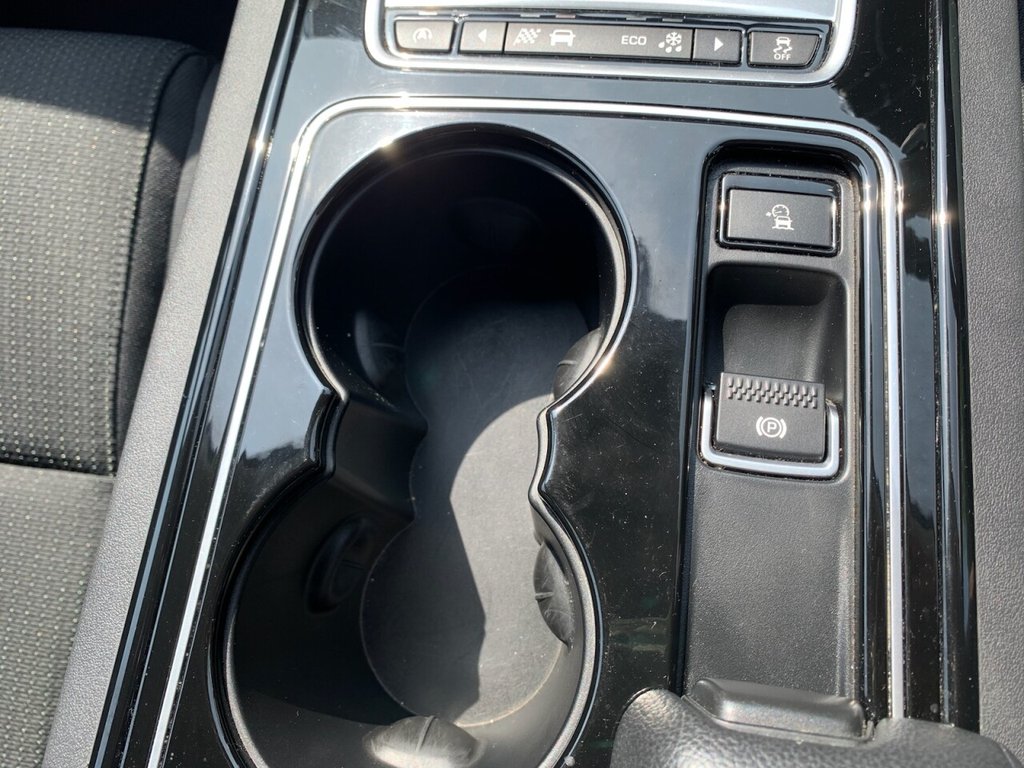 Used Jaguar XE 2015 for sale - 77520674: Photo 23