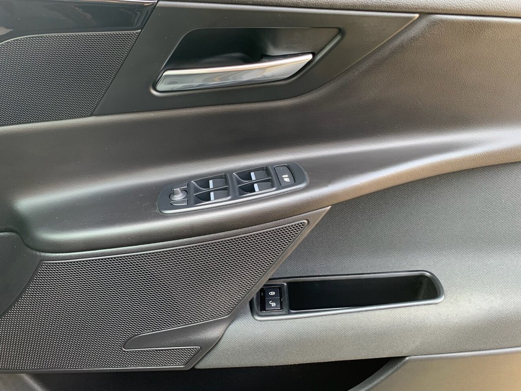 Used Jaguar XE 2015 for sale - 77520674: Photo 25