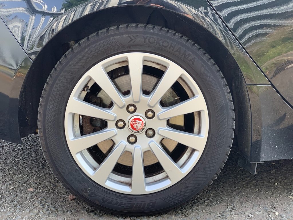 Used Jaguar XE 2015 for sale - 77520674: Photo 26