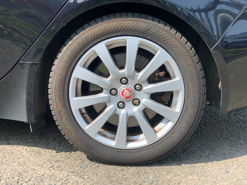 Used Jaguar XE 2015 for sale - 77520674: Photo 29