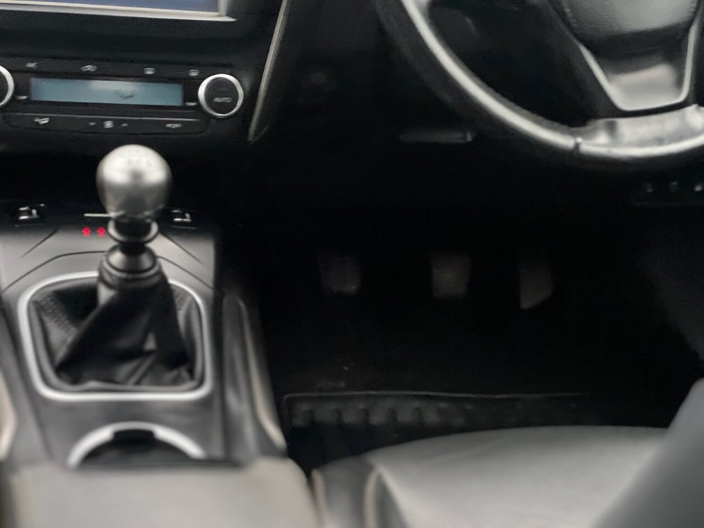 Used Toyota Avensis 2015 for sale - 76406256: Photo 11