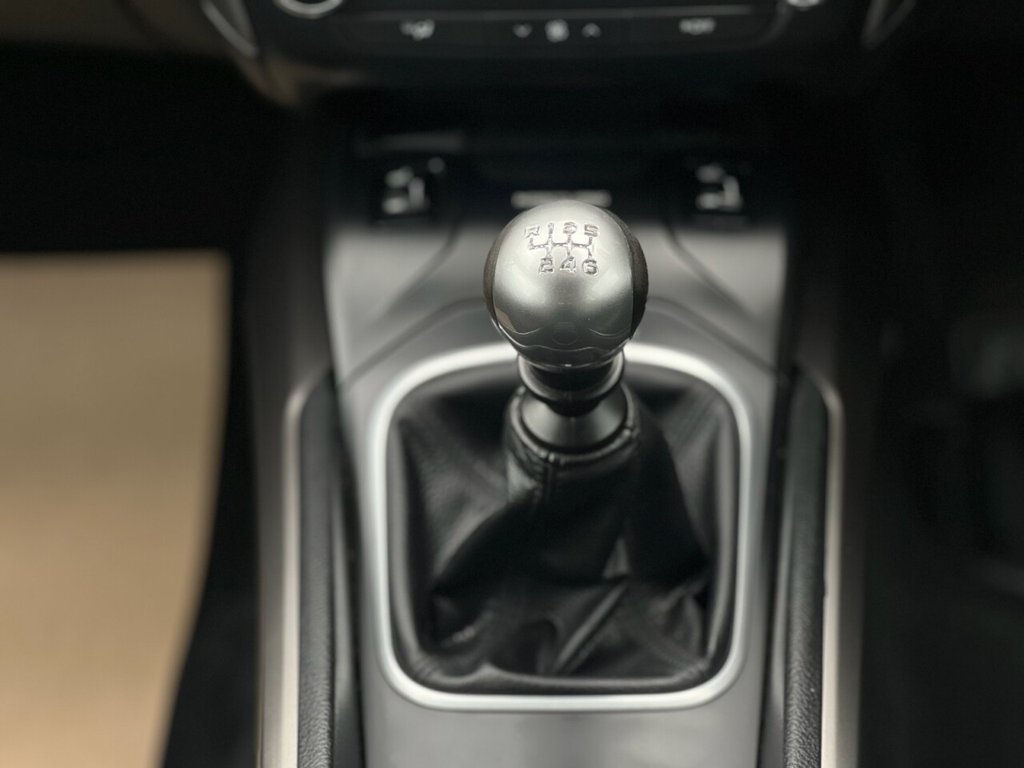 Used Toyota Avensis 2015 for sale - 76406256: Photo 13