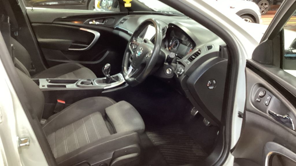 Used Vauxhall Insignia 2015 for sale - 77014551: Photo 9